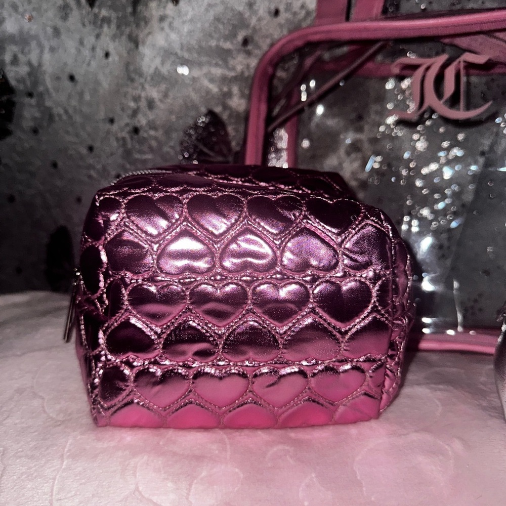 Juicy Couture pink 3 piece nested makeup bag set - Picture 3 of 5